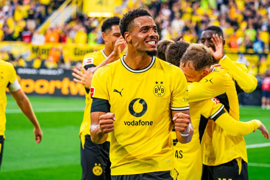 Felix Nmecha Jubel BVB Felix Nmecha jubelt nach dem Tor zum 2:0 für Borussia Dortmund gegen den HSV
